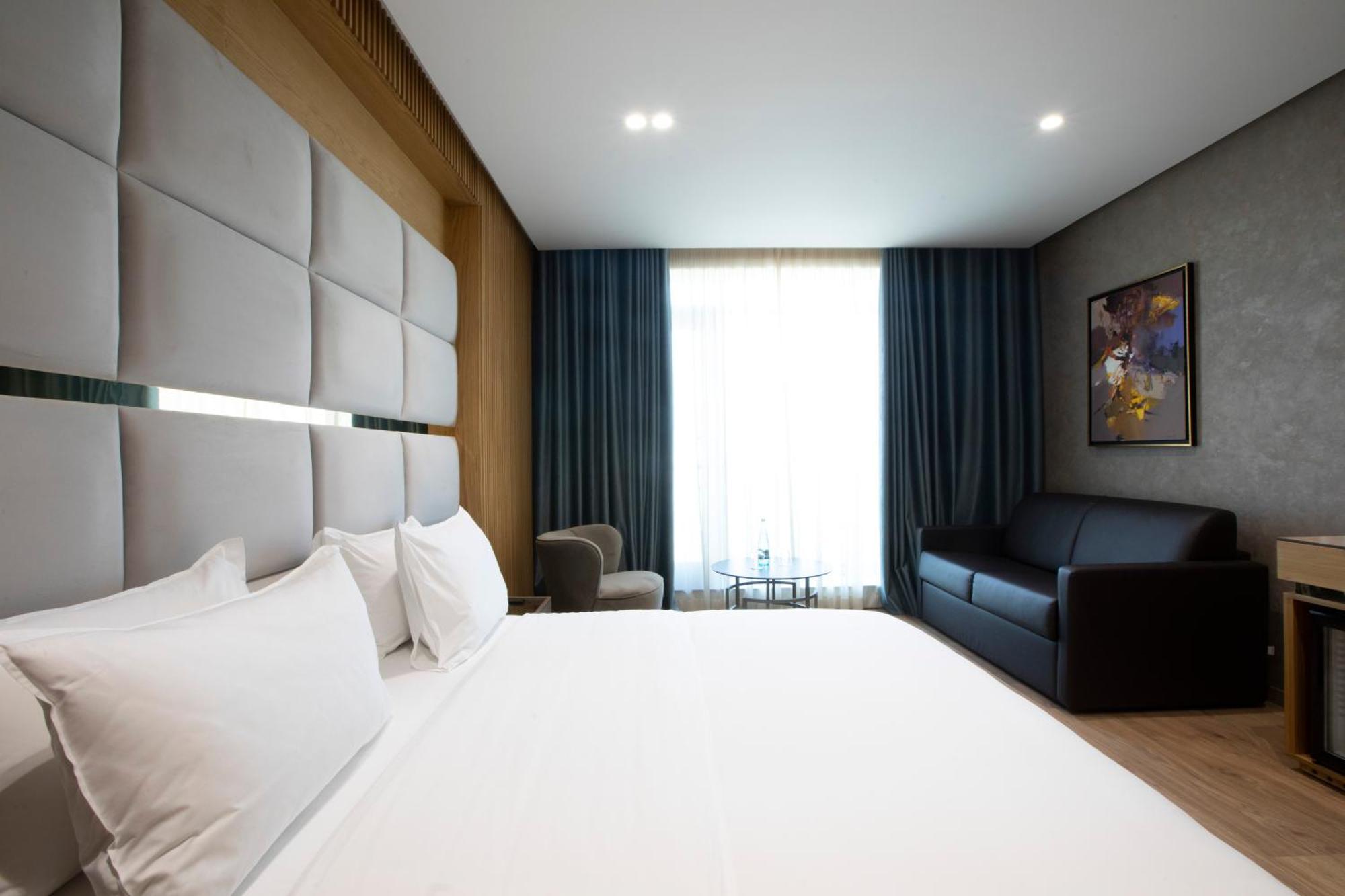Marinaj Hotel & Spa Tirana Bagian luar foto
