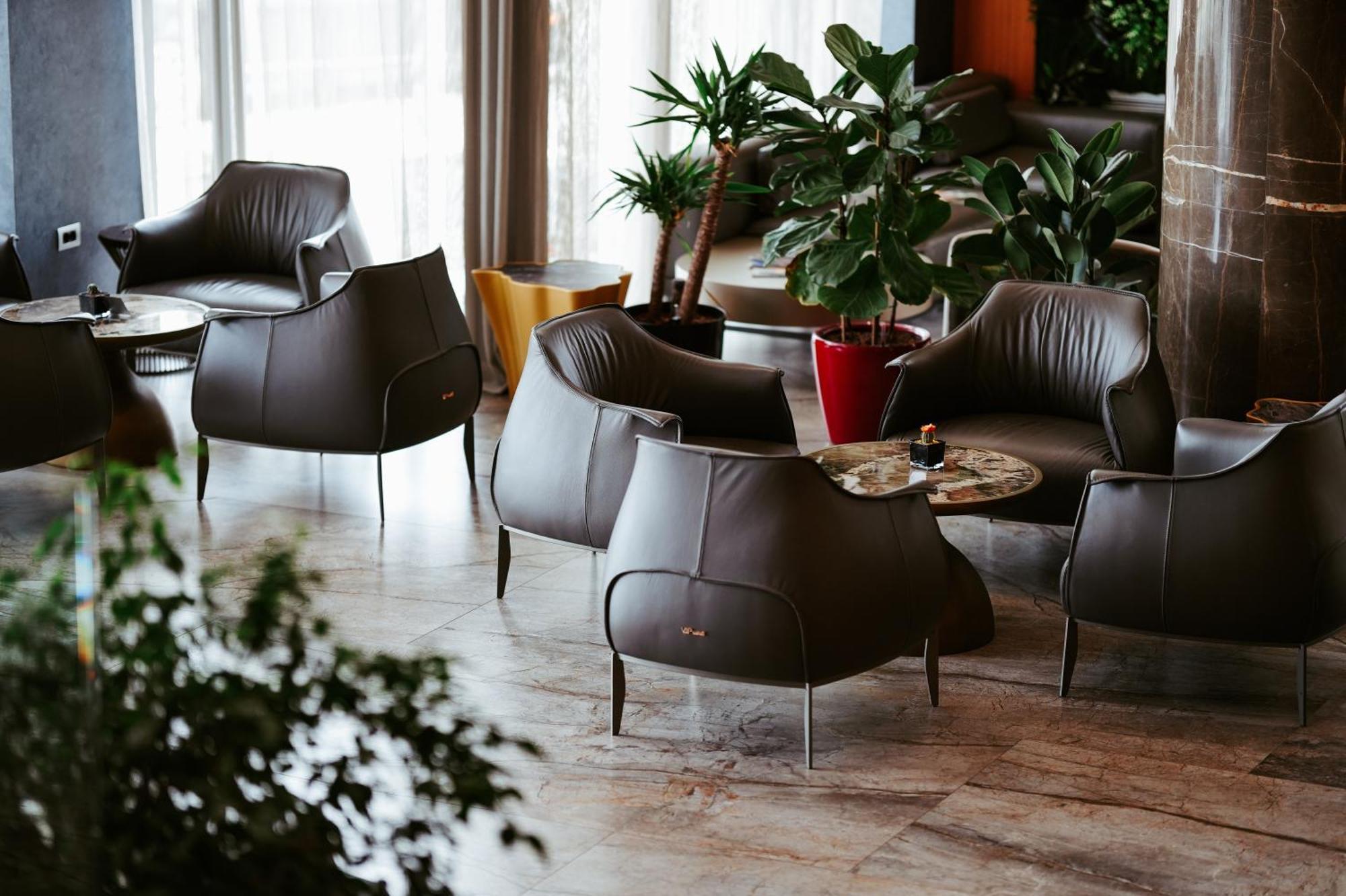 Marinaj Hotel & Spa Tirana Bagian luar foto